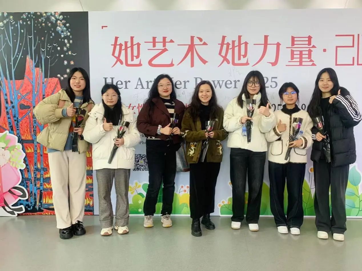 谭司佳获全能二等奖