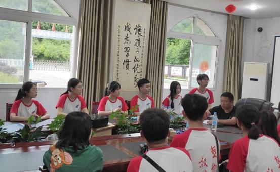 经过7小时的舟车劳顿